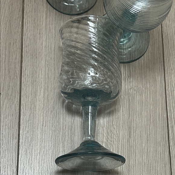 Blue Swirl handmade Glass Wine Goblets - Set of 3 - Picture 5 of 6